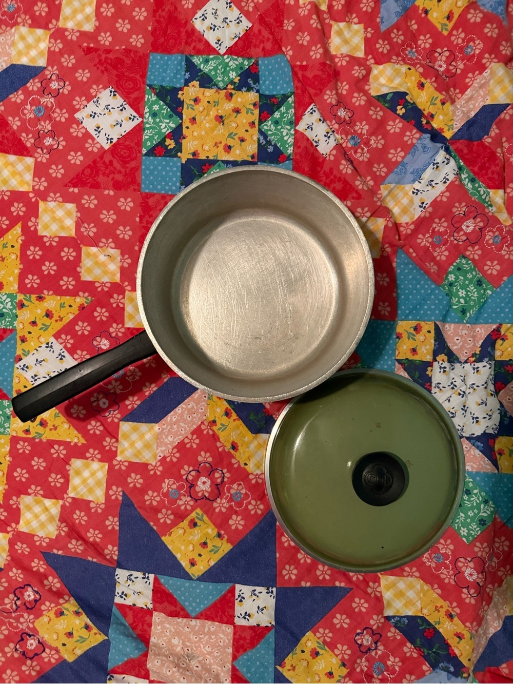 Vintage Green Aluminum Saucepan with Lid by Club